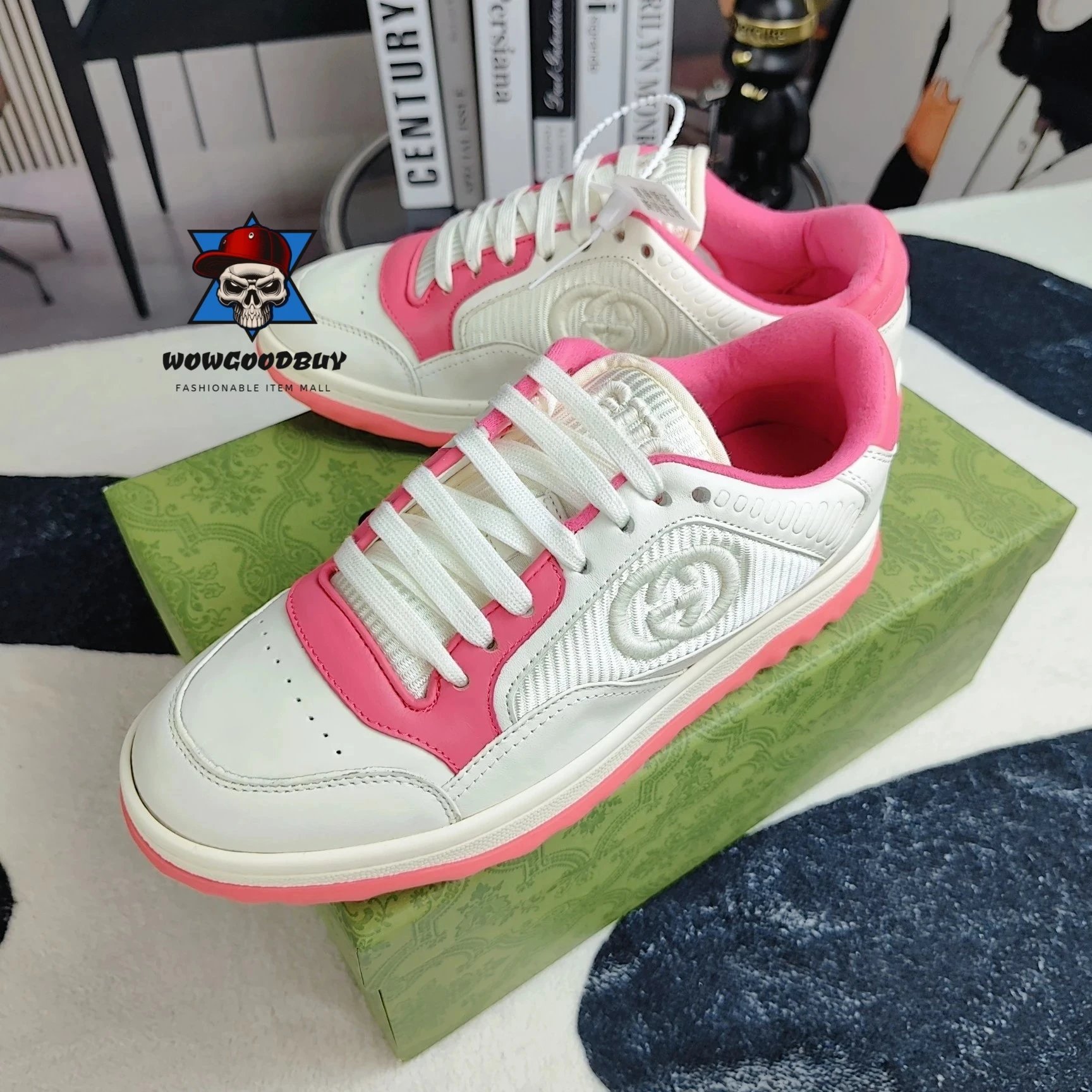 Gucci Rhyton Low-Top White and Sky Blue Sneakers - 13