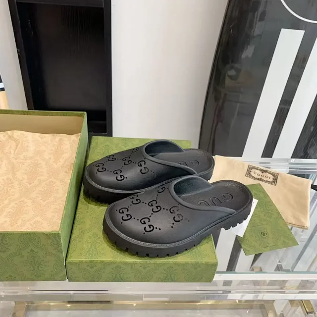 Gucci Slippers GG monogram platform slide product detail image 5