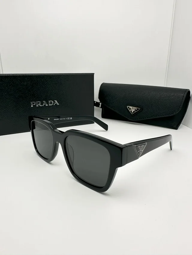 Prada Eyewear Square-frame sunglasses with triangle-logo temples product detail image 4