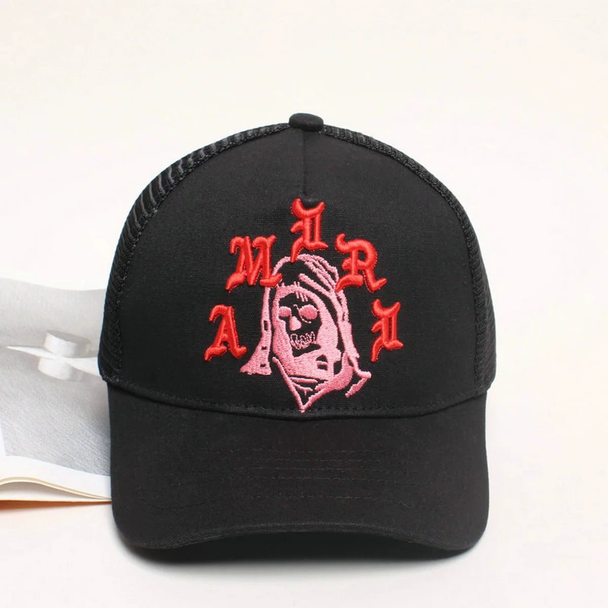Amiri Hat