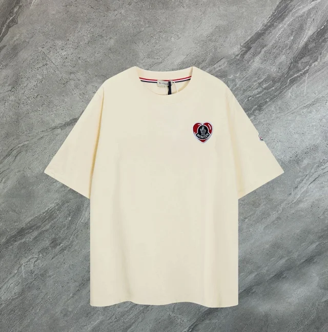 Moncler T-Shirts Crewneck Logo-Patch product detail image 10