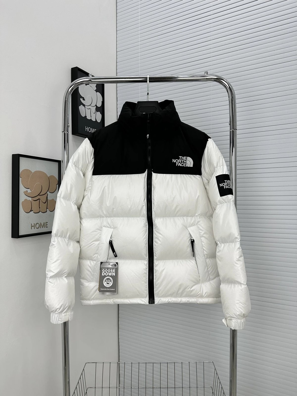 The North Face 1996 Retro Nuptse Down Jacket Gray / Black product detail 5 in Litbuy spreadsheet finds