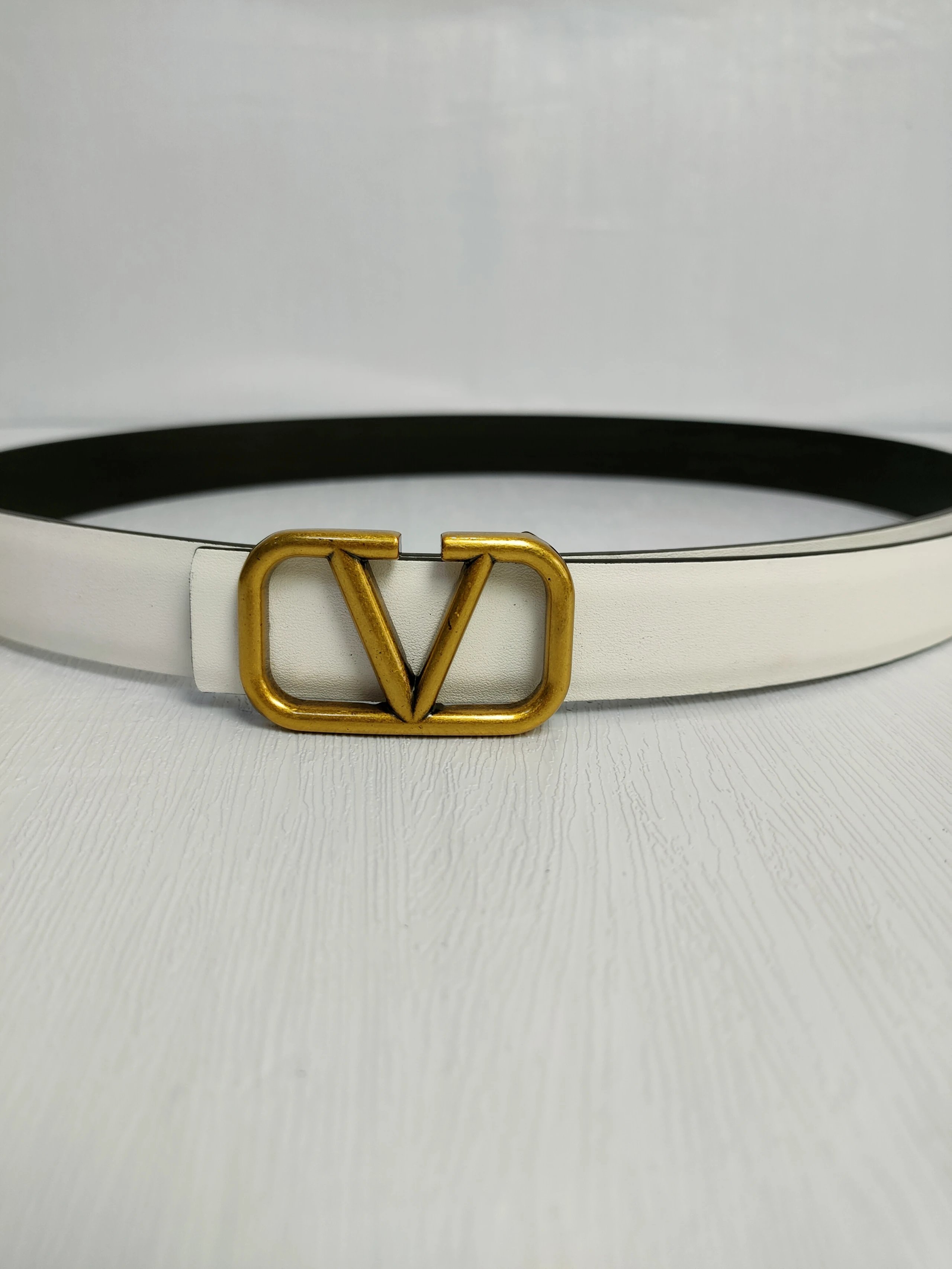 Valentino VLogo Reversible Leather Belt White Gold Buckle