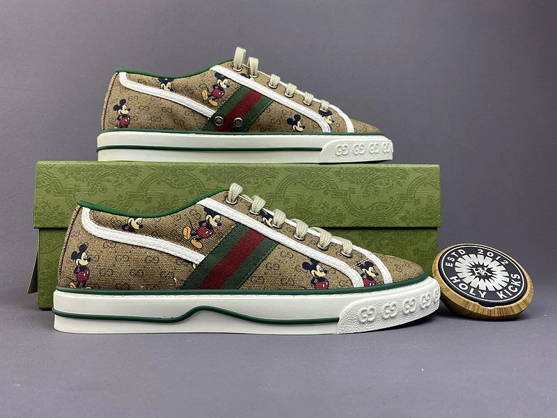 Gucci Tennis 1977 Disney Mickey Mouse Beige