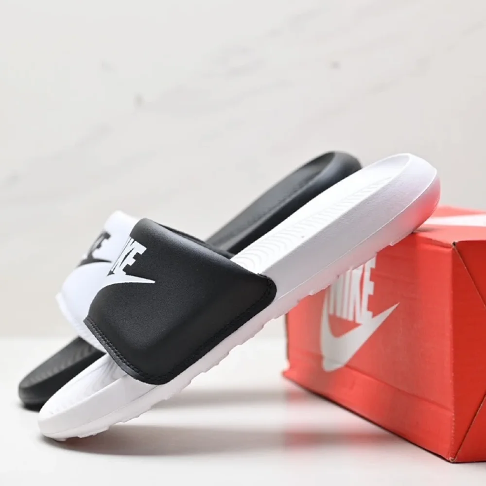 Nike Victori One