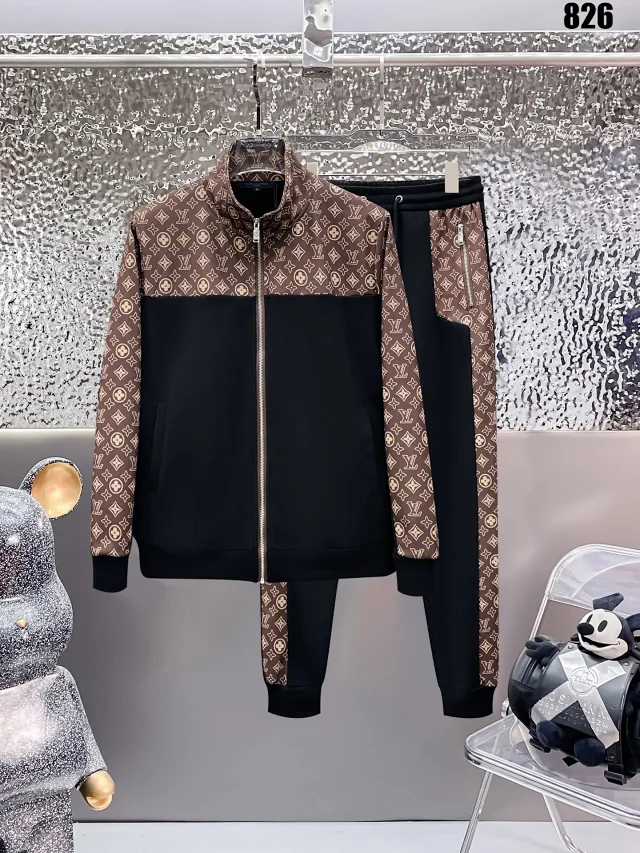 Louis Vuitton Zip-up tracksuit sets product detail image 4