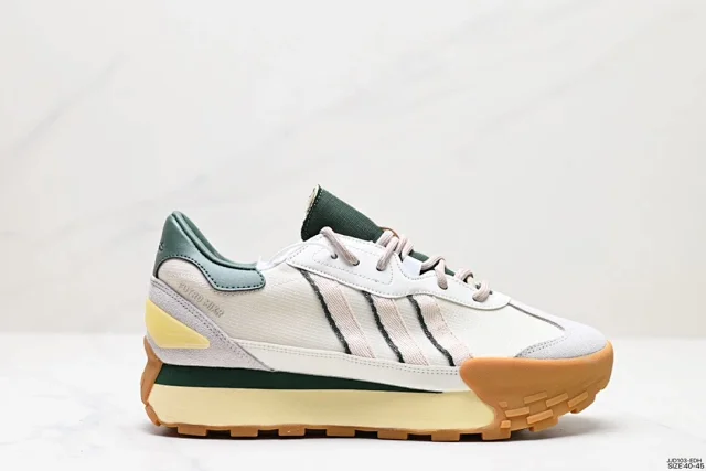 Adidas Sneakers Retro low-top with three-stripe side panels and chunky gum-accented sole product detail image 4