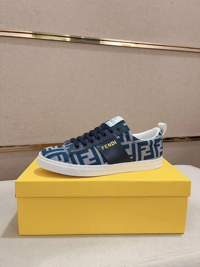 Fendi Sneakers Low-Top FF Monogram Lace-Up product detail image 7