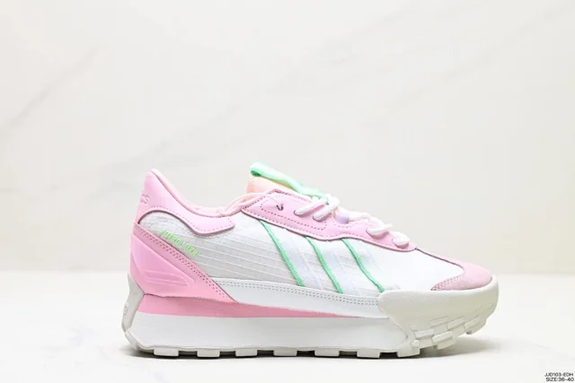 Adidas Sneakers Retro low-top with three-stripe side panels and chunky gum-accented sole product detail image 12