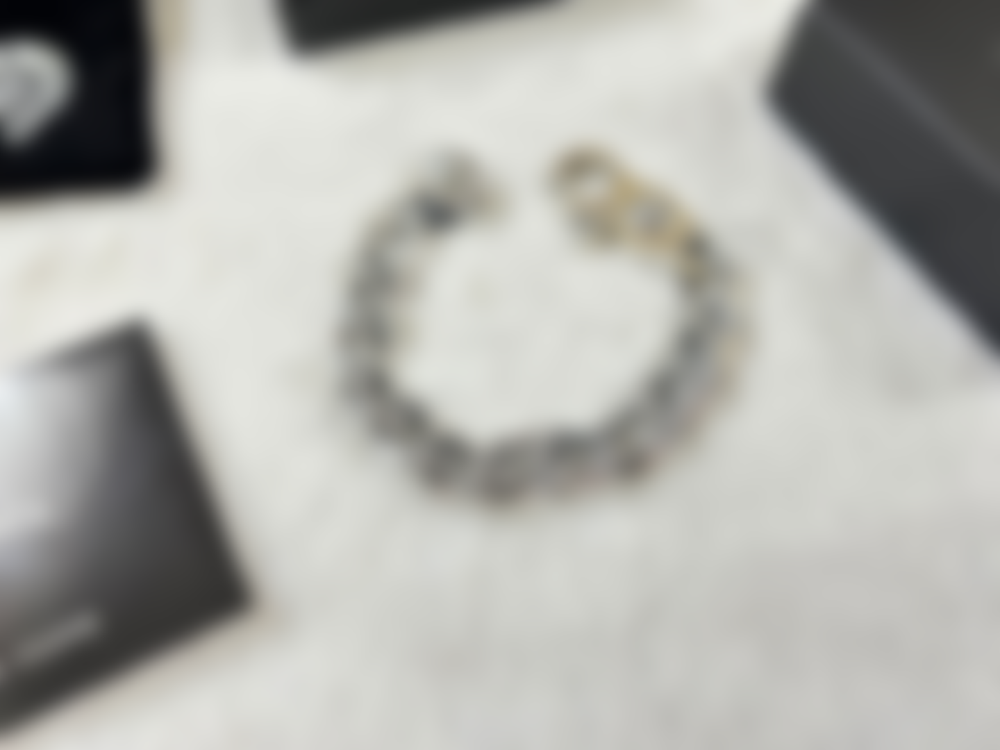 CH 100095 ITYS (non quality issues non refundable/non exchangeable)