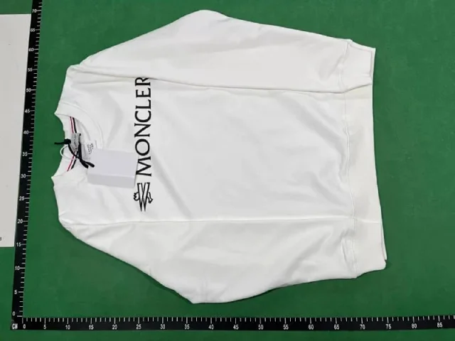 Moncler Hoodies & Sweatshirts YHH10N crewneck logo sweatshirt product detail image 5