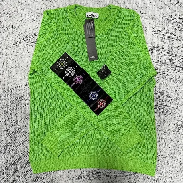 Stone Island Knitwear Ribbed crewneck knit sweater with compass sleeve badge product detail image 14