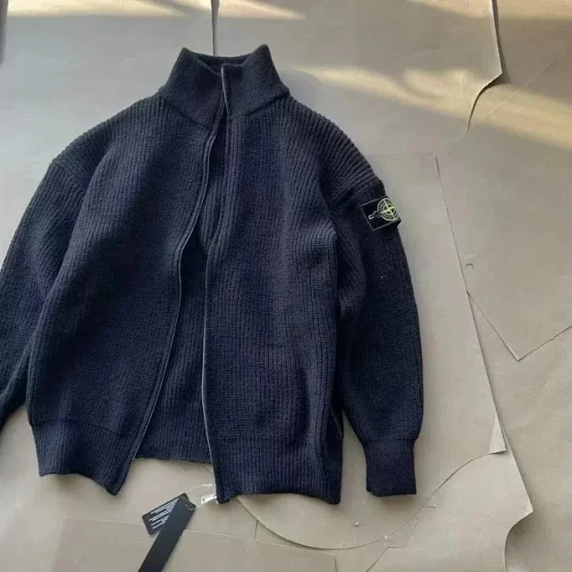Stone Island Knitwear Ribbed crewneck knit sweater with compass sleeve badge product detail image 10