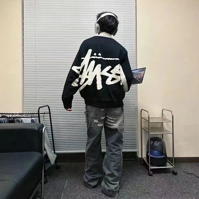 Stussy Sweater: seller detail photo 3