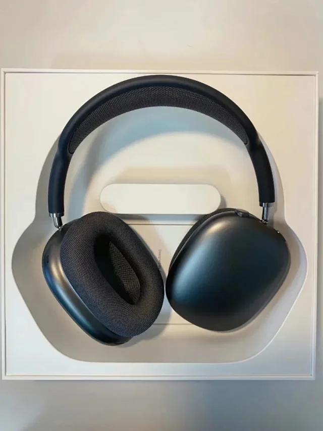 Unbranded Headphones Over-ear with mesh canopy headband product detail image 1