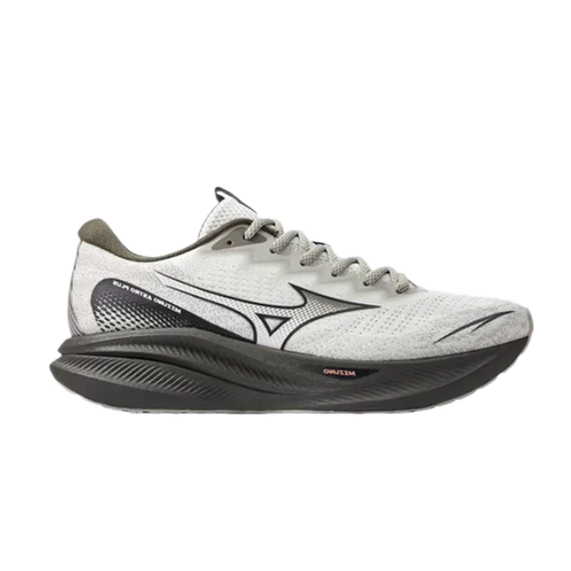 Mizuno Astro Plus