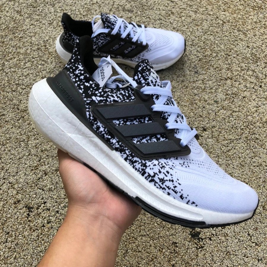 ad Ultraboost 21