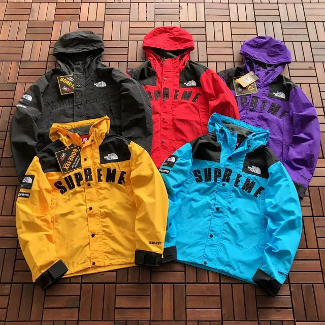 Puma Jackets Hooded color-block football jacket product detail image 15