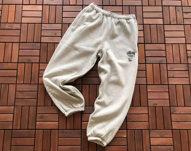 Nike Trousers Elastic-waist jogger product detail image 15