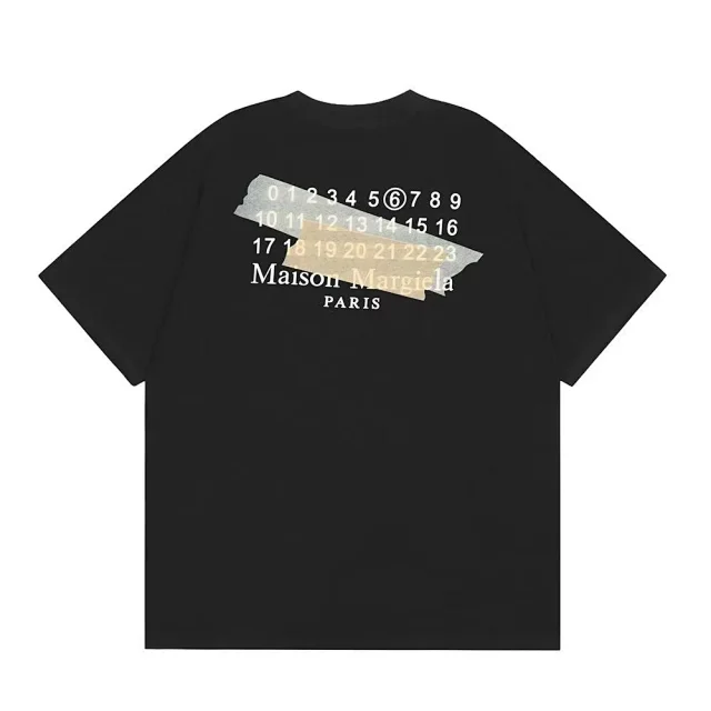 Maison Margiela T-Shirts Graphic Logo Print Crew-Neck product detail image 14