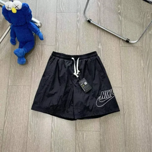 Nike Tech Fleece Shorts Red - 13