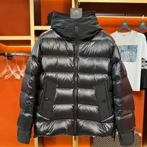 Fendi Down Jackets FF Logo-Trim Hooded Jacket product detail image 13