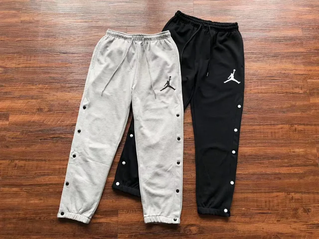 Burberry Jogger Pants product detail image 15