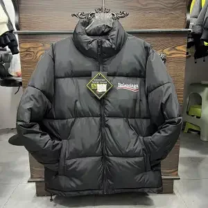 Fendi Down Jackets FF Logo-Trim Hooded Jacket product detail image 14