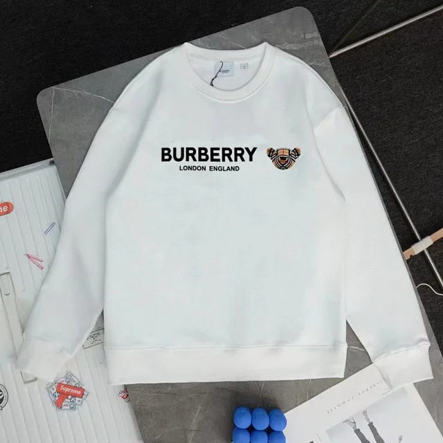Burberry Hoodies & Sweatshirts Crewneck graphic-print sweatshirt product detail image 12