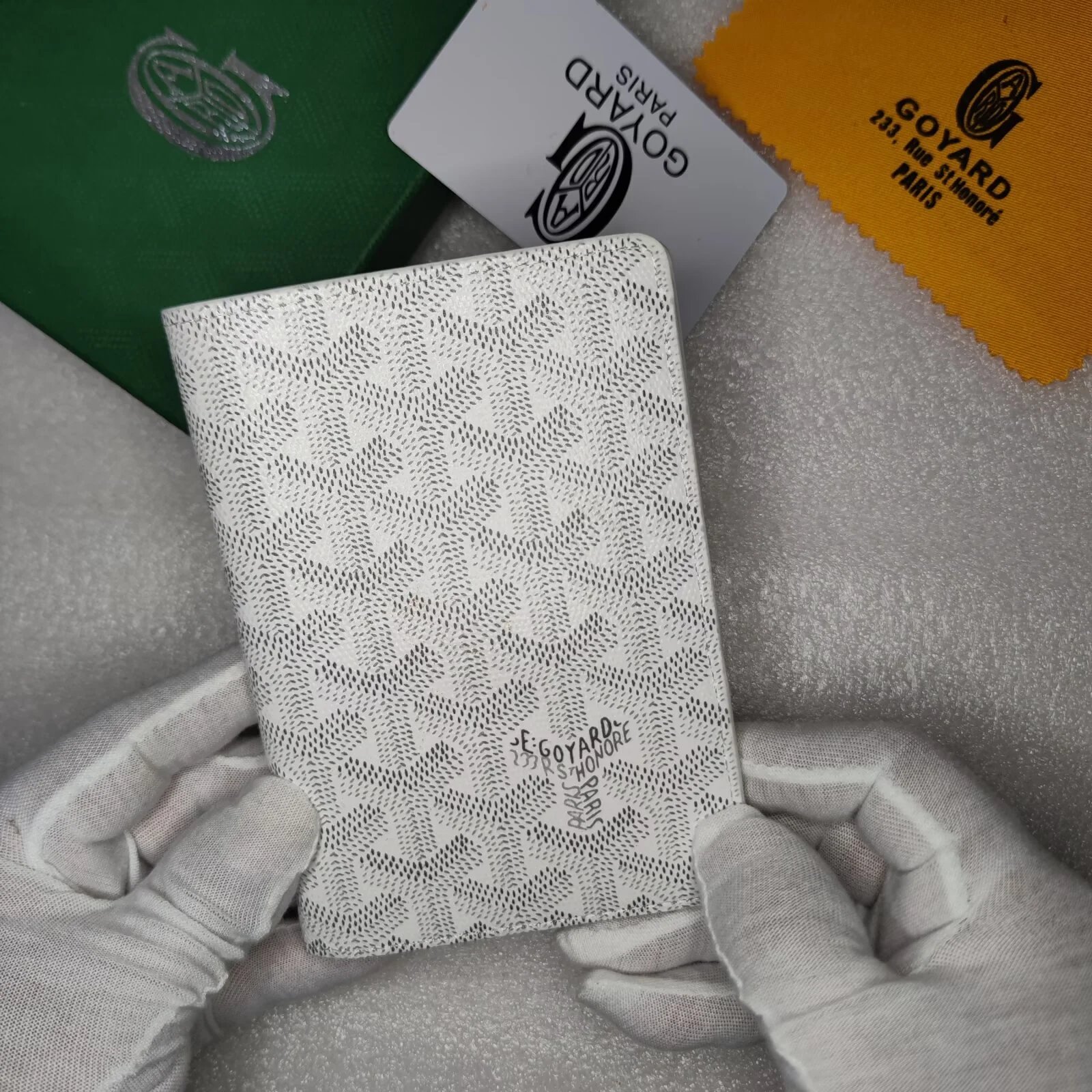 31- Passport holder