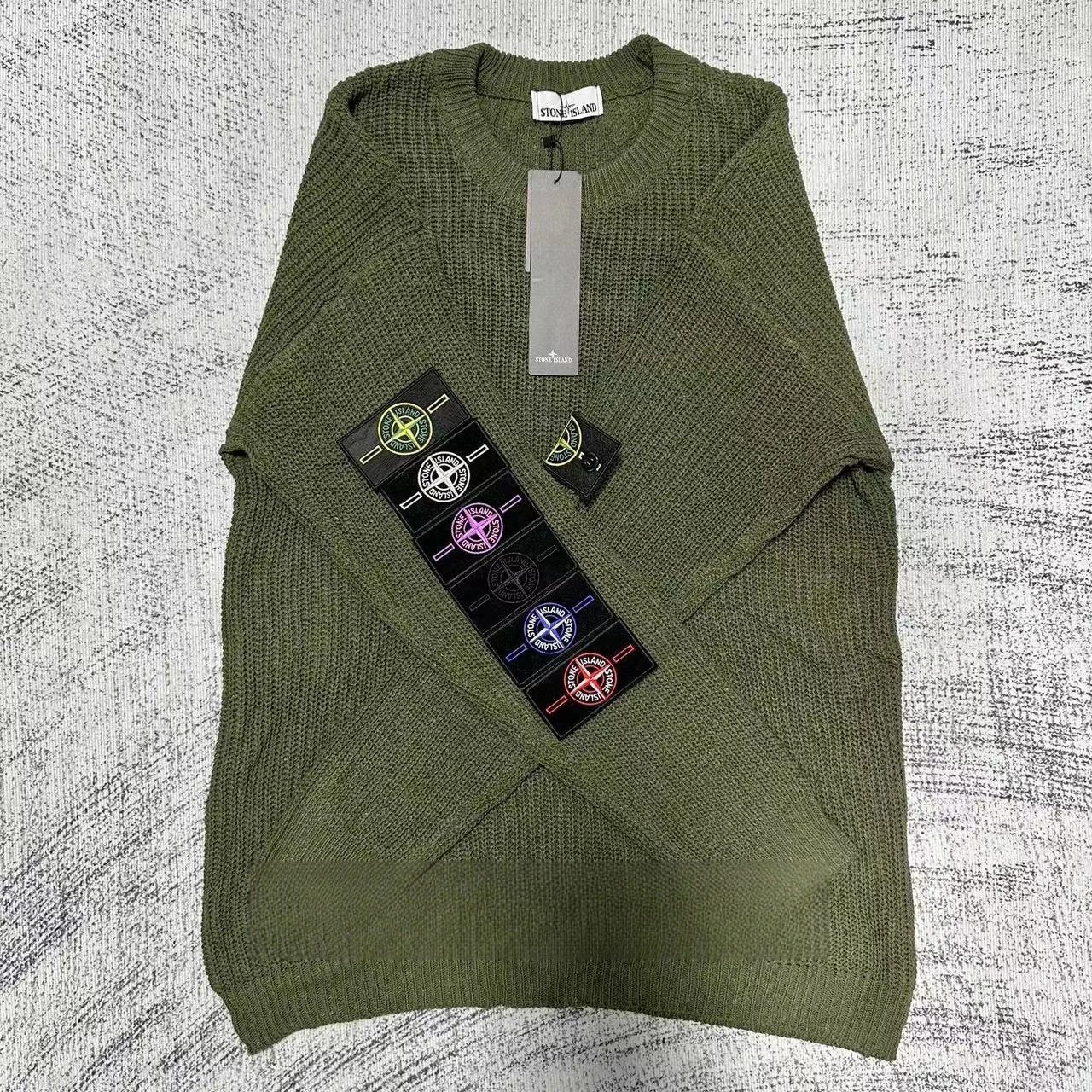 dark green