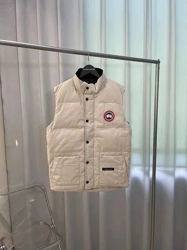 Canada Goose Vests Quilted insulated stand-collar vest with patch pockets product detail image 5