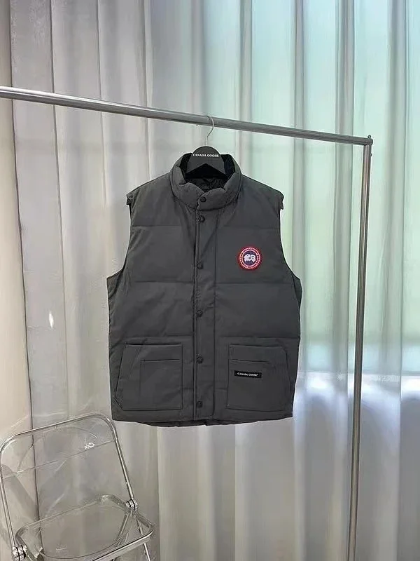 Canada Goose Vests Quilted insulated stand-collar vest with patch pockets product detail image 6