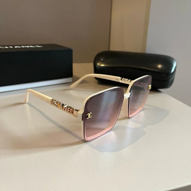Chanel Eyewear Logo-Decorated Frames product detail image 34