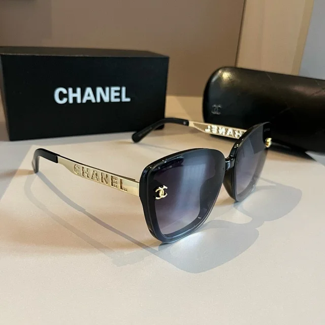 Chanel Eyewear Logo-Decorated Frames product detail image 11