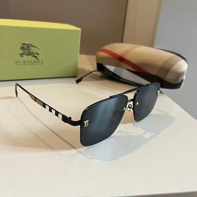 Burberry Eyewear Logo-accented sunglasses product detail image 33
