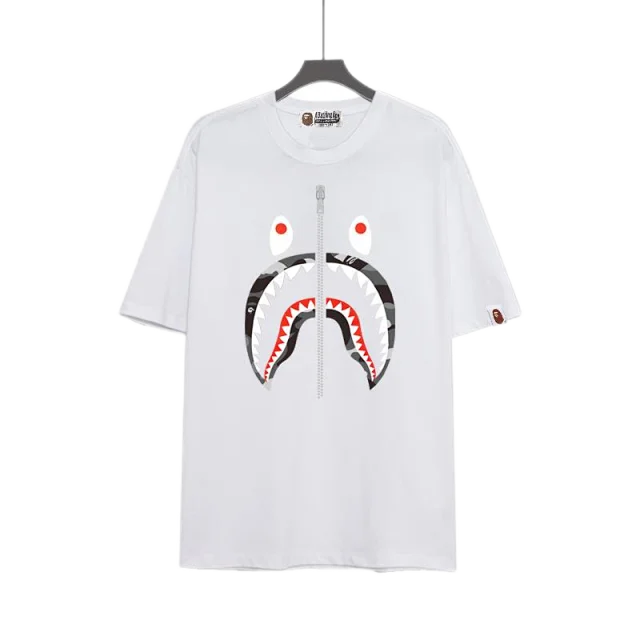 Thom Browne T-Shirts Logo-print short-sleeve crewneck product detail image 17