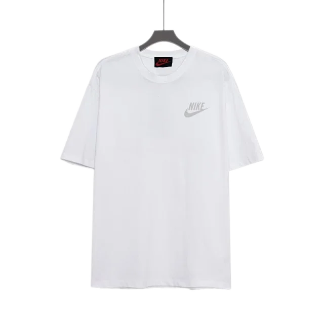 Thom Browne T-Shirts Logo-print short-sleeve crewneck product detail image 35