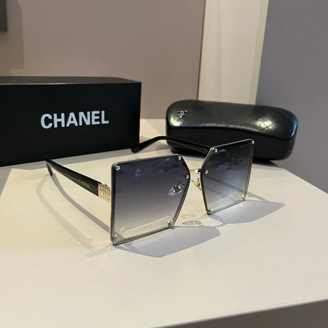 Chanel Eyewear Logo-Decorated Frames product detail image 31