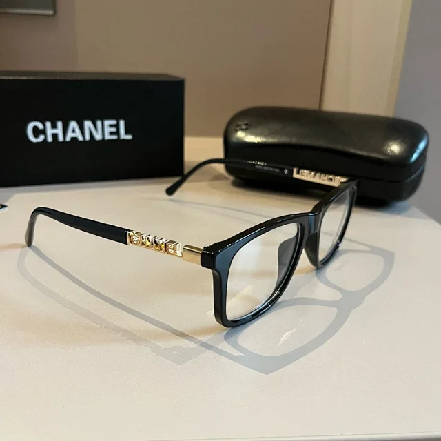 Chanel Eyewear Logo-Decorated Frames product detail image 5