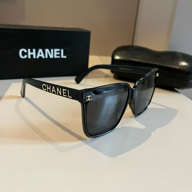 Chanel Eyewear Logo-Decorated Frames product detail image 37