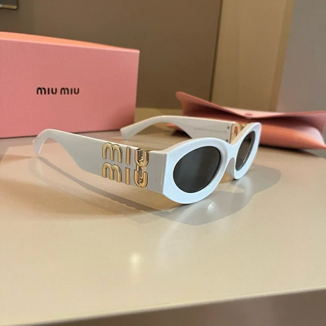 Miu Eyewear Sunglasses product detail image 19