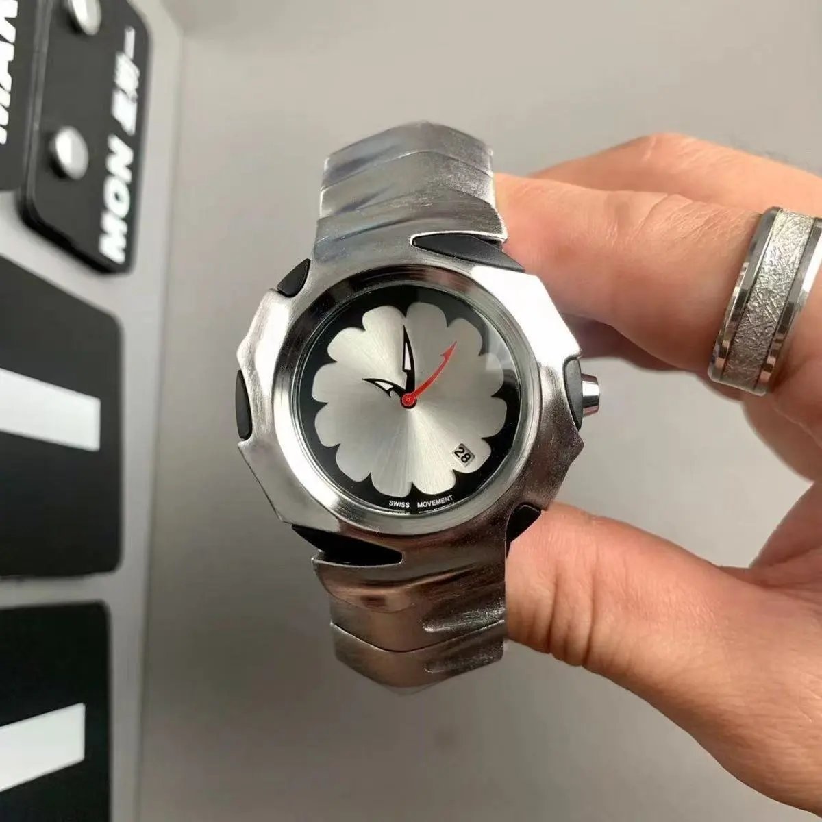 Oakley Watches Stainless Steel Flower Dial Watch image 4