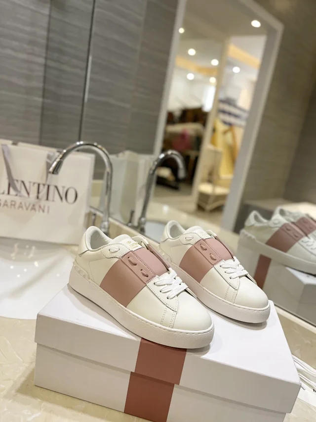 Valentino Garavani Sneakers VLTN Logo Low-Top product detail image 11