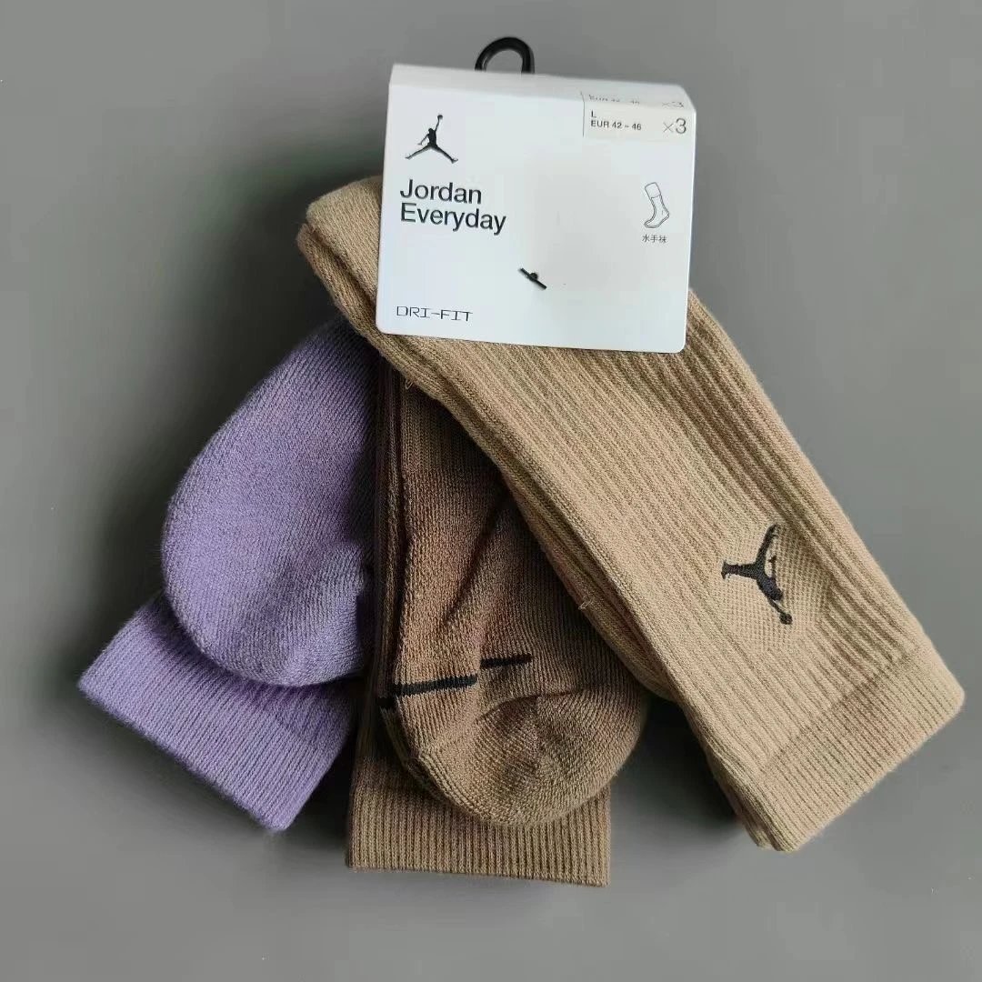Nike Performance Cotton Cushioned Crew Socks Black and White - 14