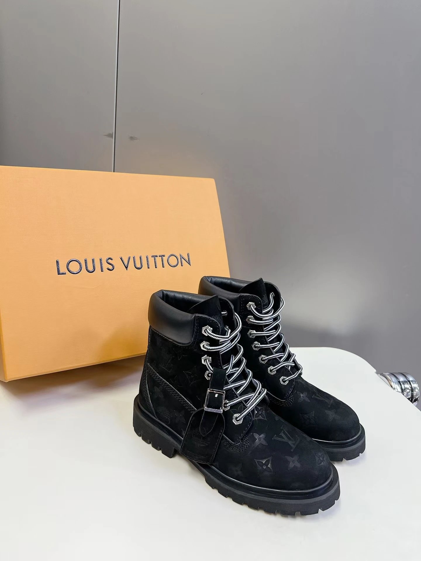 Fashion Yellow Lace-Up Boot photo 7