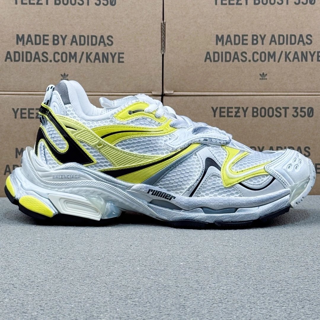 Balenciaga Sneakers Track — 20