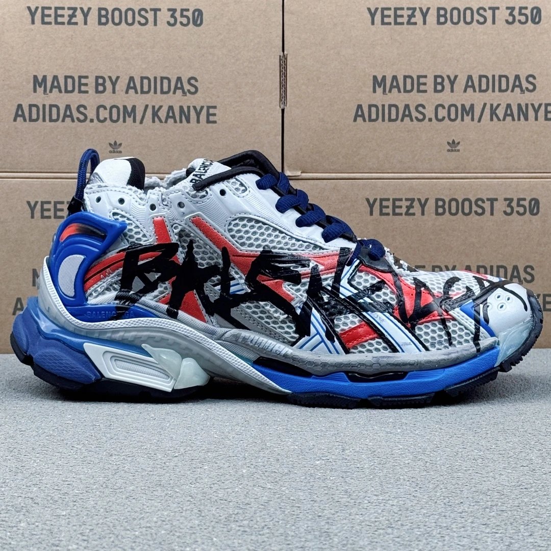 Balenciaga Sneakers Track — 26