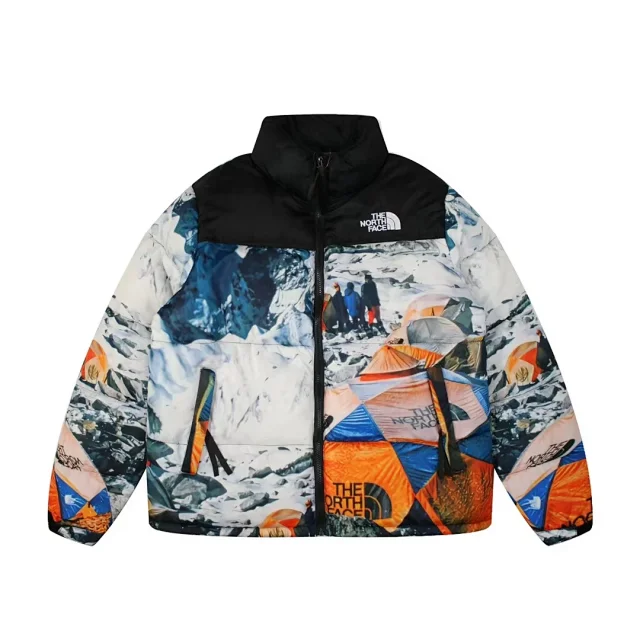 The North Face Down Jackets Camouflage-print puffer jacket product detail image 12
