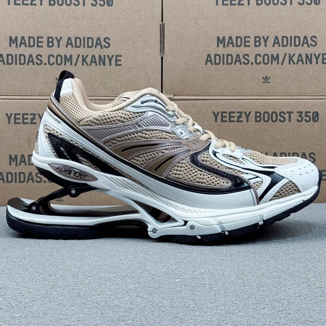 Balenciaga Sneakers Track — 32